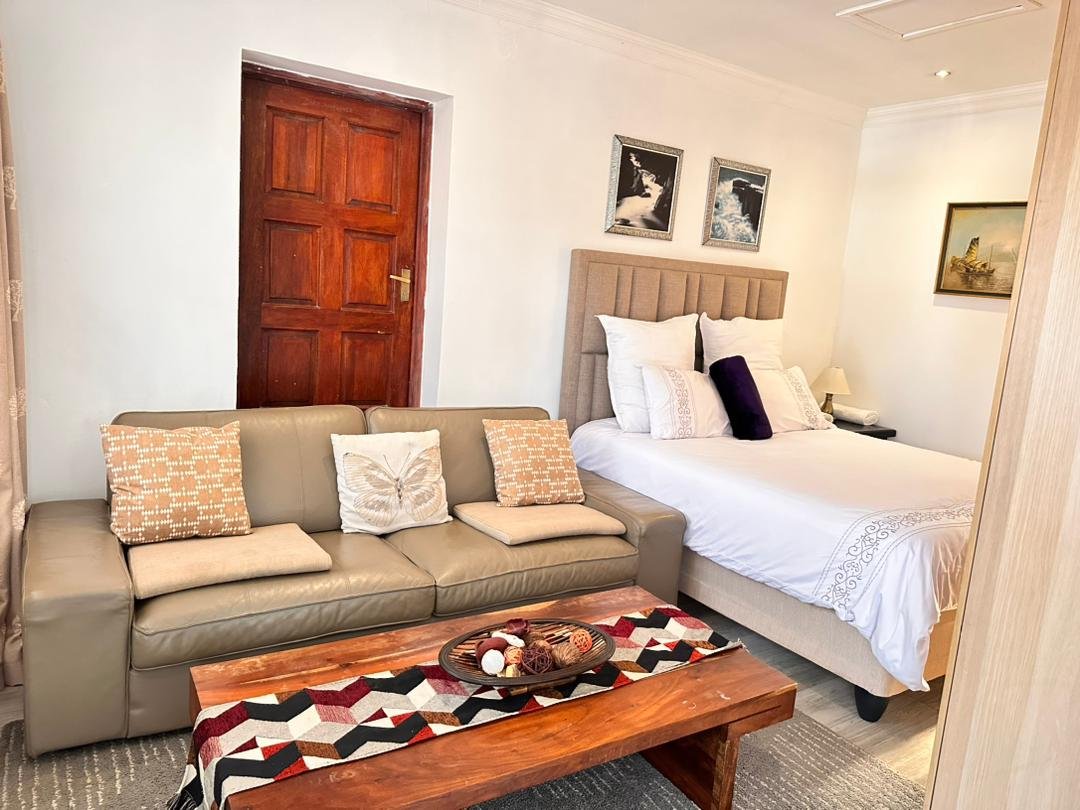 Westwood Hideaway – Cozy 1-Bed Guest Wing BnB